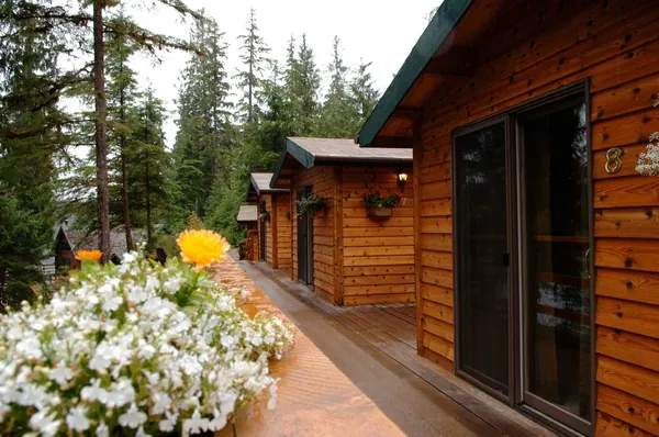 Guest cabins along the boardwalk at El Capitan Lodge